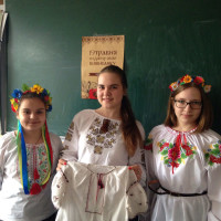 image-b2c15df2a26e7166a80d4f410f344bf7aabc27ef709b569227ad34c2a828b28b-V